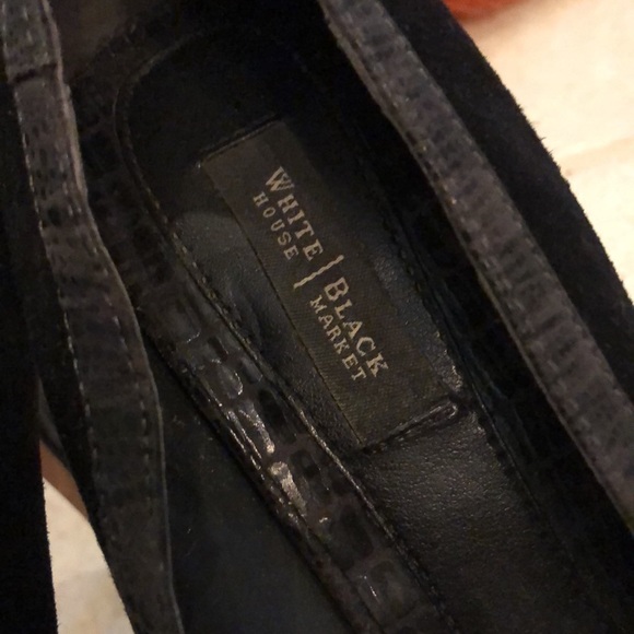 WHBM Classic leather embossed snake + suede stiletto heels - Picture 3 of 10